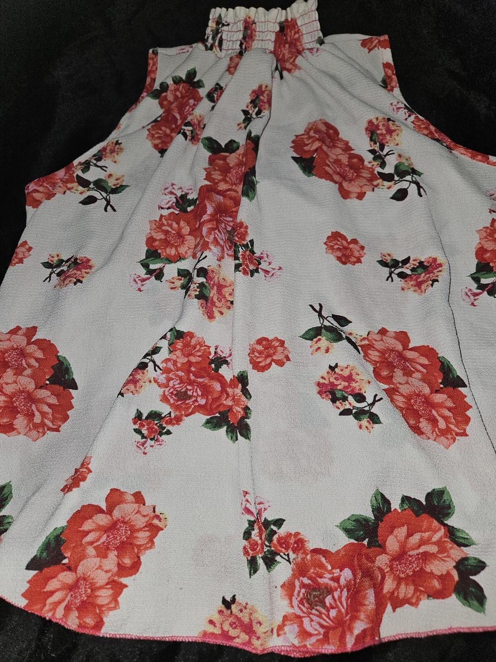 Floral High-Neck Sleeveless Blouse in White and Red